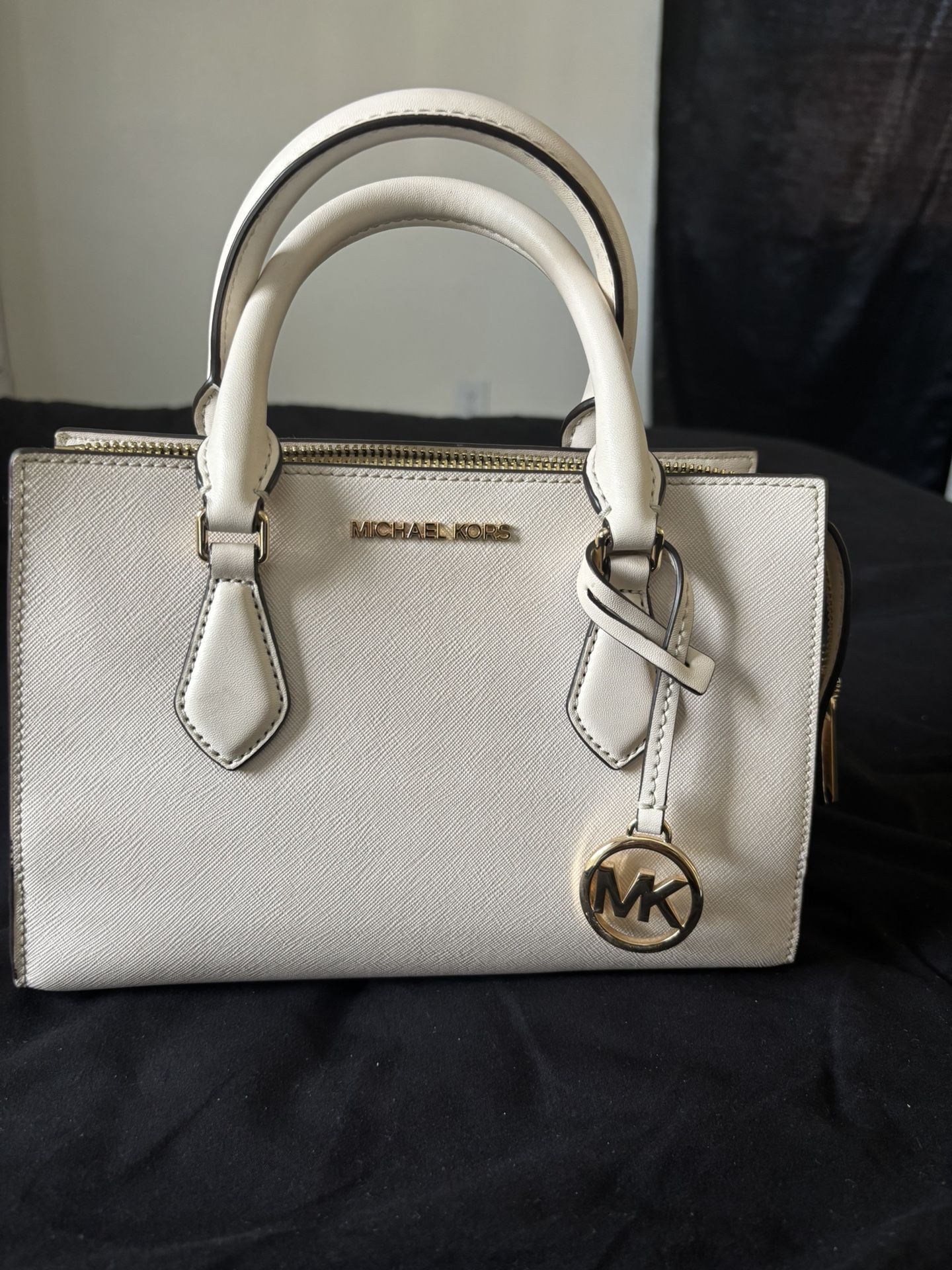 Micheal Kors Purse