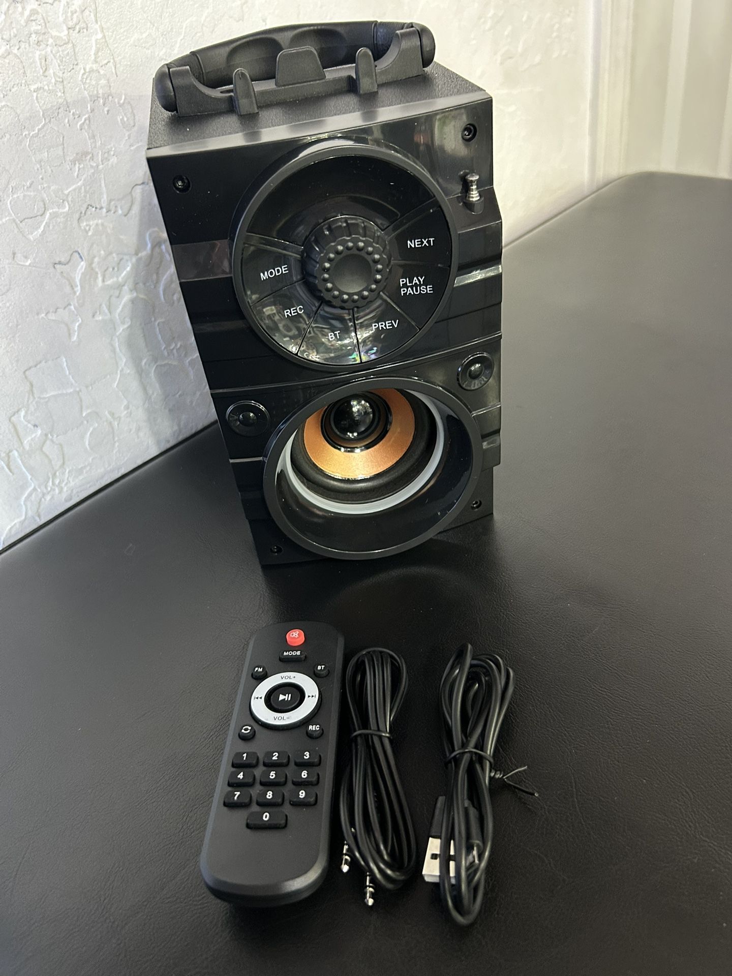 Small portable speaker