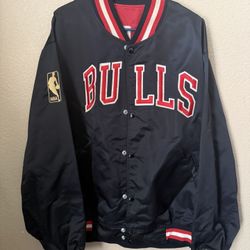 Vintage Starter Chicago Bulls Satin Jacket Gold Patch
