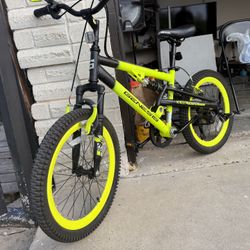 BICICLETA COMO NUEVA $80