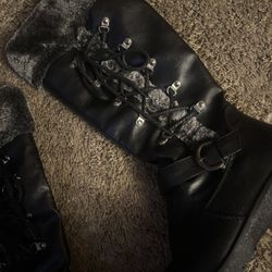Arizona Size 8 Women’s Boots 