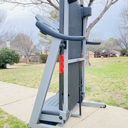 Proform 695pi Treadmill With Incline 