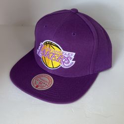 Los Angeles Lakers Snapback Hat$35