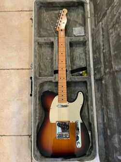 Fender MIM Telecaster (Minf) w/ Roadrunner Hardshell Case (Mint)