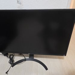 lg 4K32inch monitor