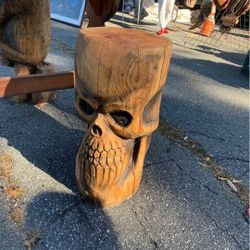 Skull Table With Stools Carving