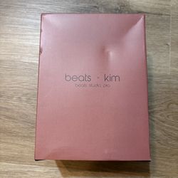 Beats x Kim Studio Pro Earth