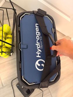 Hydrogen Proton tennis ball machine