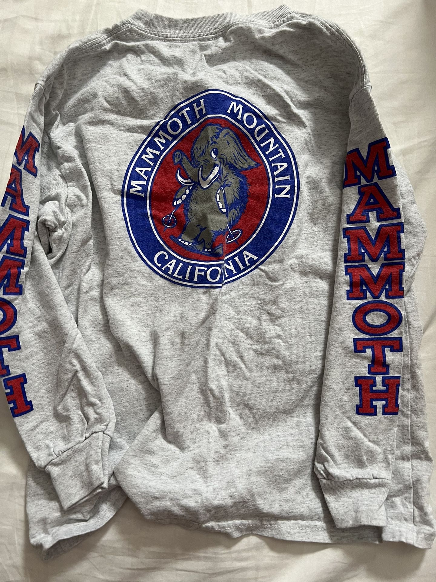 Size Medium Kids Long Sleeve Mammoth Shirt