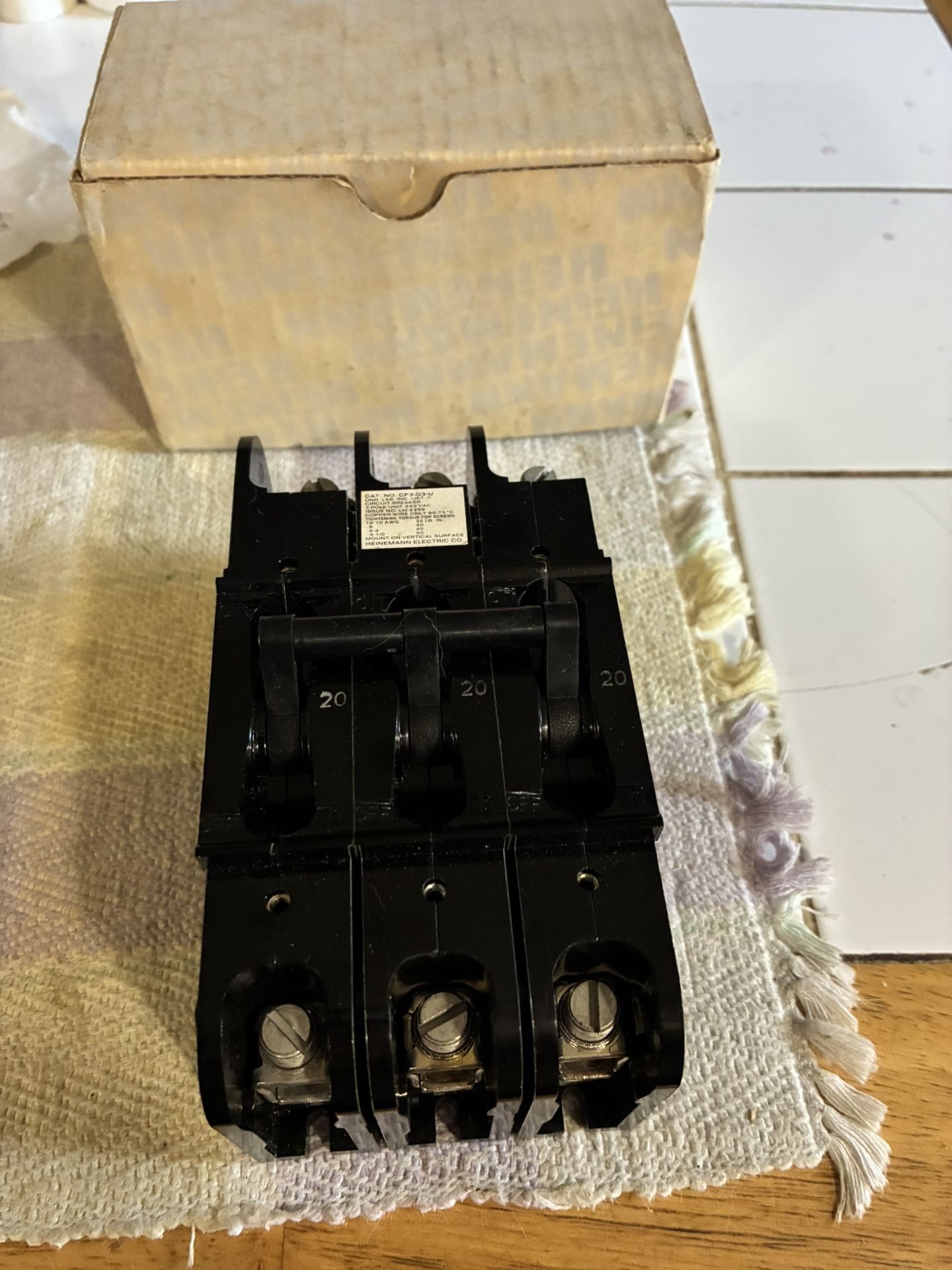 3 Pole 240 Volt Ac Breaker
