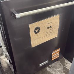 KitchenAid Dishwasher With 3rd Level Rack