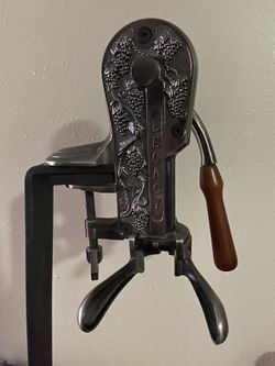 Legacy Wine Opener Corkscrew Stand