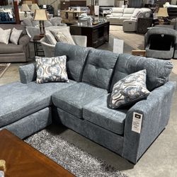Sectional With Reversible Chaise