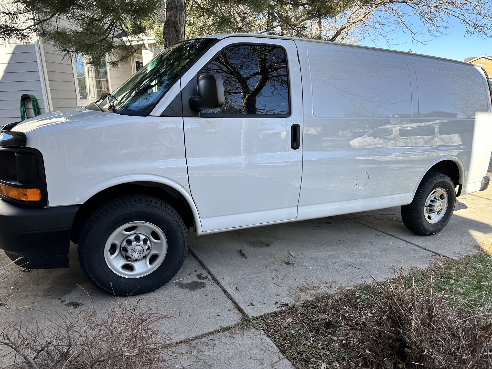 Chevrolet Express Van