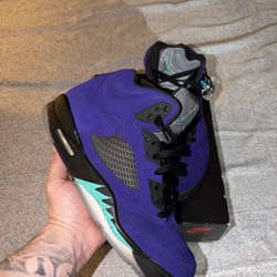 Jordan 5 Alternate Grape