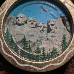 Mount Rushmore Collectible 