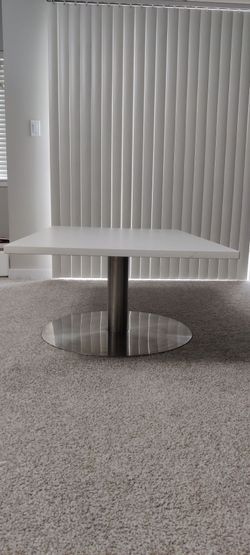 White coffees table