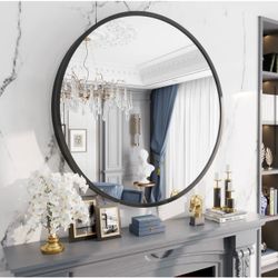 Beautiful 40x40 round mirror with black frame