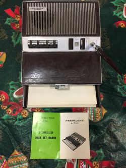 A/M transistor radio desk top set 1960’s