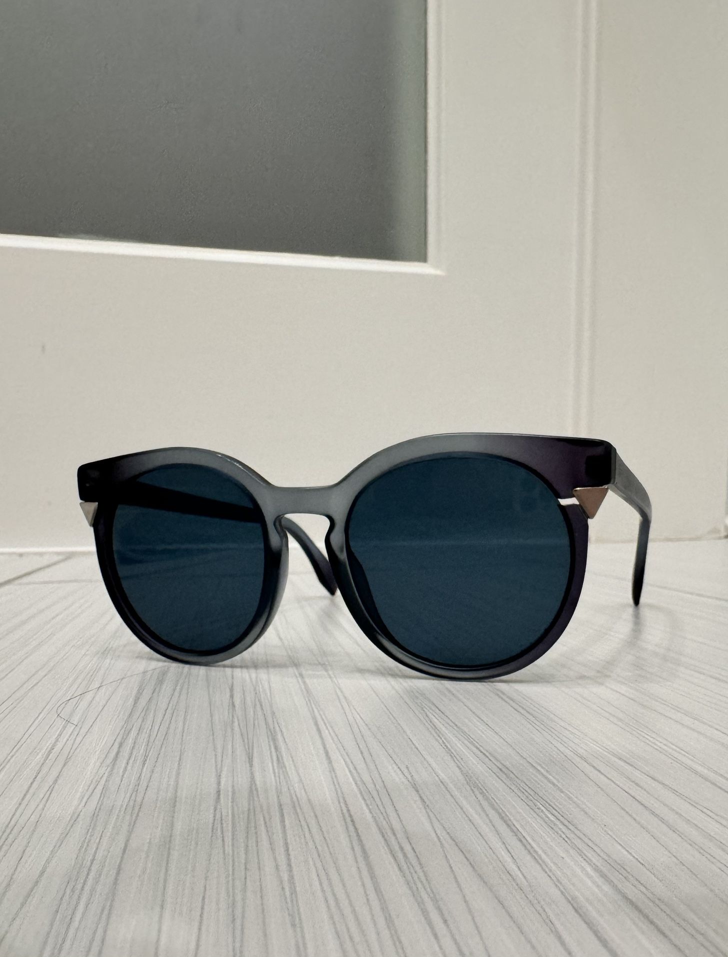 AUTH Fendi Blue FF 0124/S Round Sunglasses