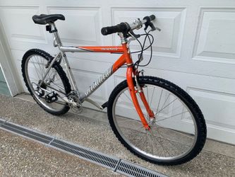 Specialized HardRock 21sp Mountain Bike- 19” Frame - 26” Tires