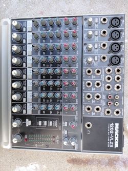 Mixer Mackye 12 canales