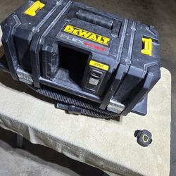 DeWalt Flex Vaccum