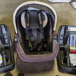 Graco Snug Fit Baby Car seat With Bases 