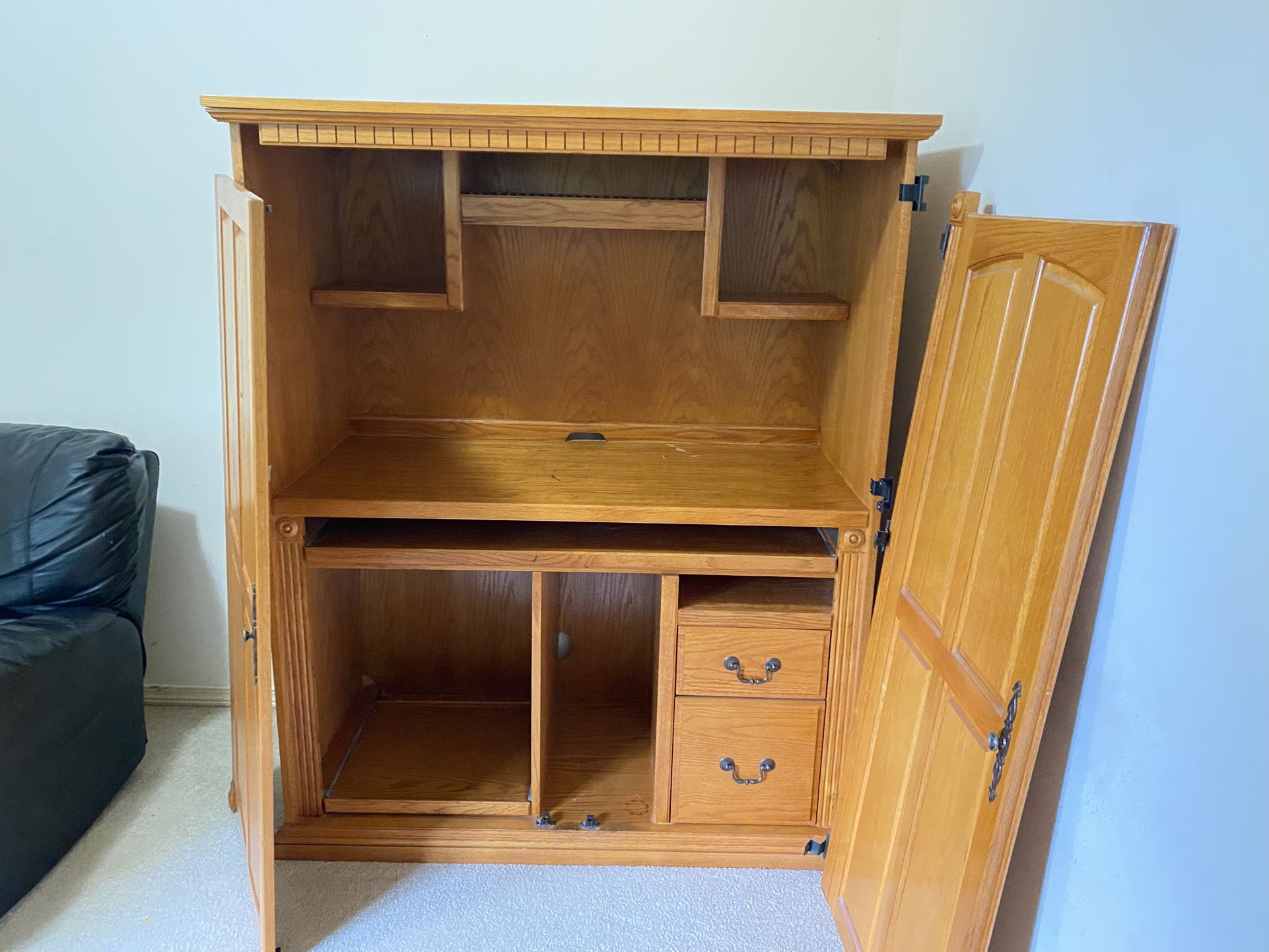 Tv stand/Storage/computer desk