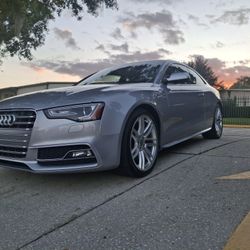 Audi S5 CLEAN One Owner Supercharged 