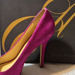 ENZO ANGIOLINI HOT PINK SUEDE PLATFORM PUMPS - size 11