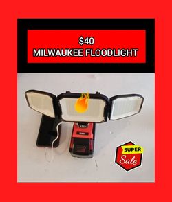 MILWAUKEE FLOOD LIGHT BATTERY