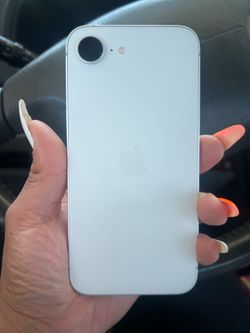 iPhone 16e