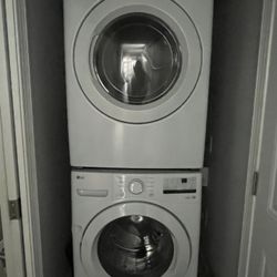 LG Washer And Dryer Set