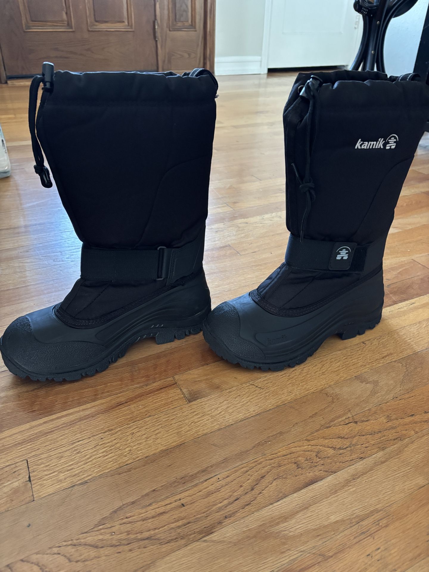 Kamik Snow Boots Men’s Size 8, Waterproof