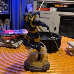 Marvel: Deadpool Statue