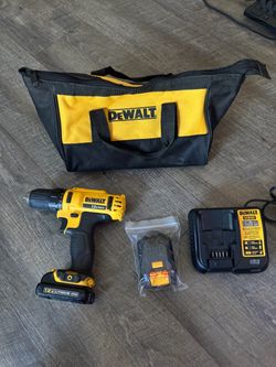 DeWalt DCD710S2 3/8" 12V MAX Cordless Drill/Driver Kit