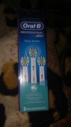 Oral b professional floss action