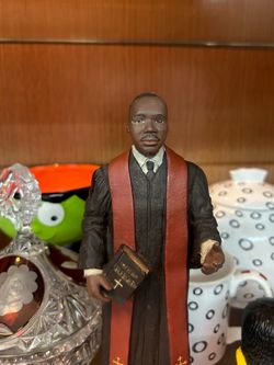 Martin Luther King Jr. Figurine Statue