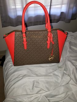 Mk brand new purse