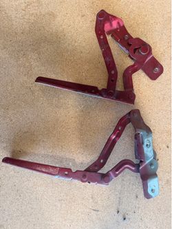 Ford C-max Hood Hinge