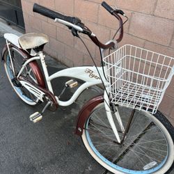 Manhattan Flyer Cruiser