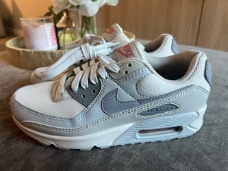 Nike AirMax size 7.5 women’s $35