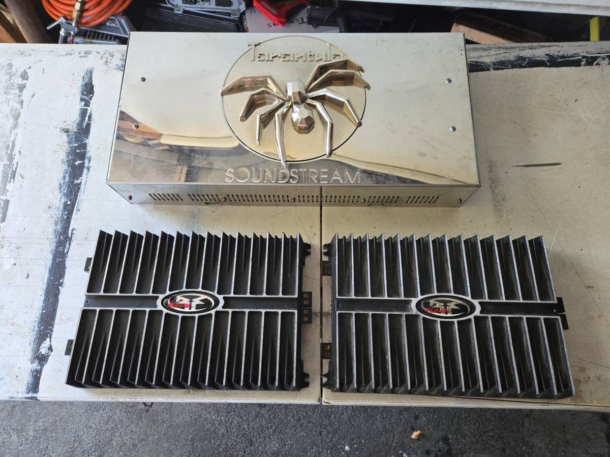 OLD SCHOOL RARE AMPLIFIERS SOUNDSTREAM And ROCKFORD FOSGATE