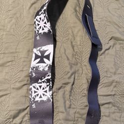 PLANET WAVES LEATHER IRON CROSS GUITAR STRAP
