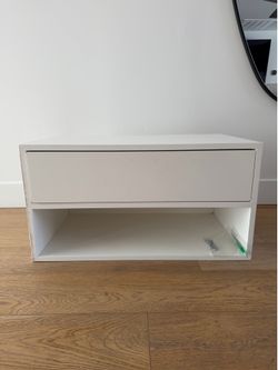 Floating Nightstand (Solid Wood)