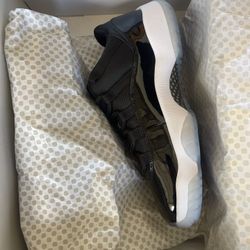 Retro Jordan 11 Low Space Jam 