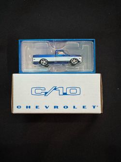 Hot Wheels RLC Exclusive 1969 Chevy C-10