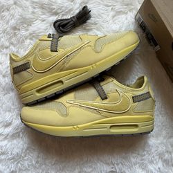 Nike Air Max 1 Travis Scott Saturn Gold 10 M