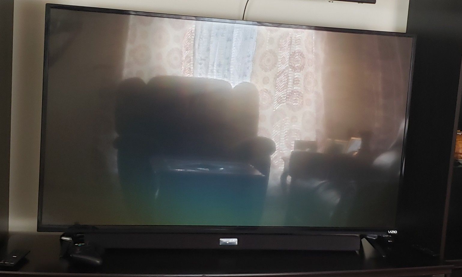 55 inch vizio smart tv with tv stand like new